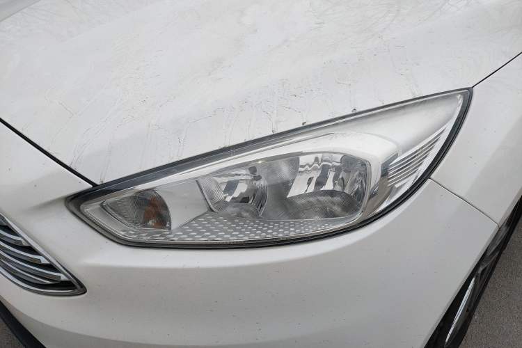 Used Ford Focus 2015 Sedan EcoBoost 125 Automatic Supreme Style Edition
