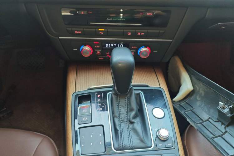 Used Audi A6L 2018 30th Anniversary Edition 30 FSI Style Model
