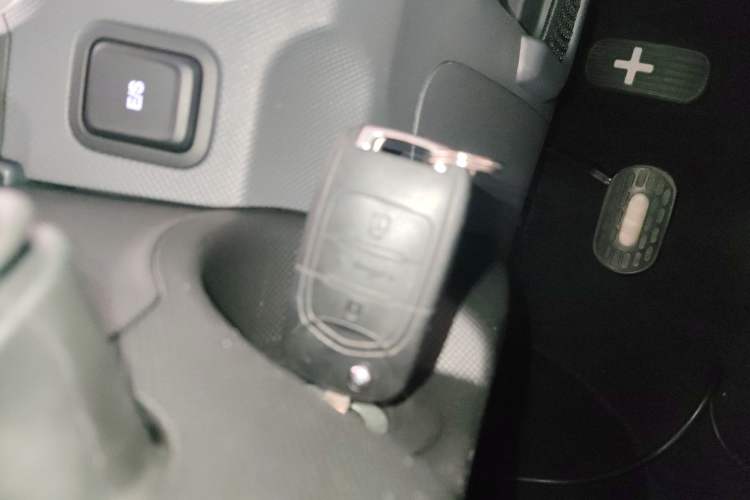 Used Wuling Hongguang MINIEV 2022 Macaron Premium Model – Lithium Iron Phosphate
