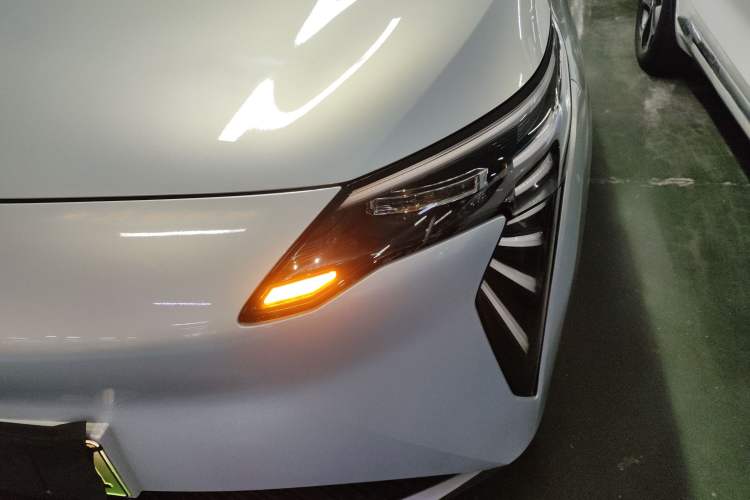 Used AION Y 2023 Younger
