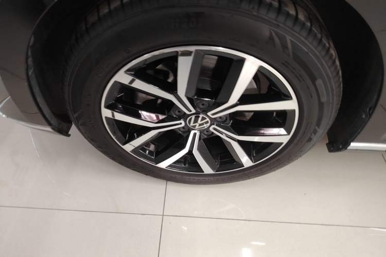 Used Volkswagen Magotan 2020 330TSI DSG Leading Model
