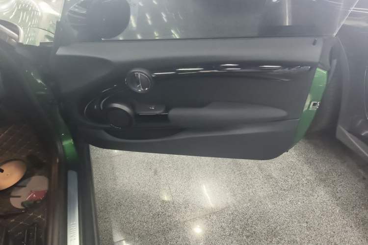 Used  MINI 2022 Updated 1.5T COOPER Classic Edition
