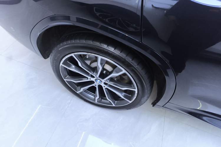 Used BMW X3 2022 Second Facelift xDrive30i Leading Edition M Night Sky Package
