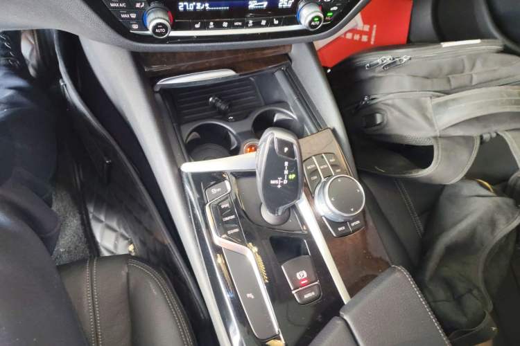 Used BMW 5 Series 2018 528Li Launch Special Edition
