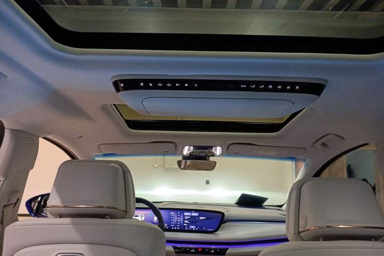 Used Buick GL8 New Energy 2024 Lu Zun Luxury Edition 6-Seater
