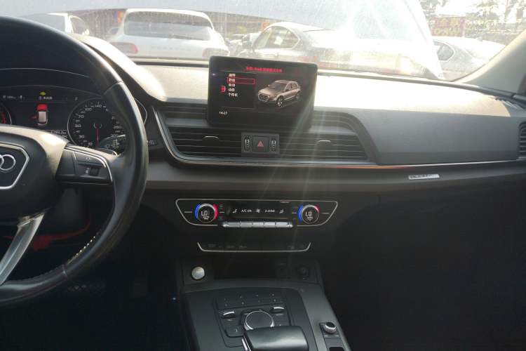 Used Audi Q5L 2018 40 TFSI Prestige Edition China VI Emission Standard
