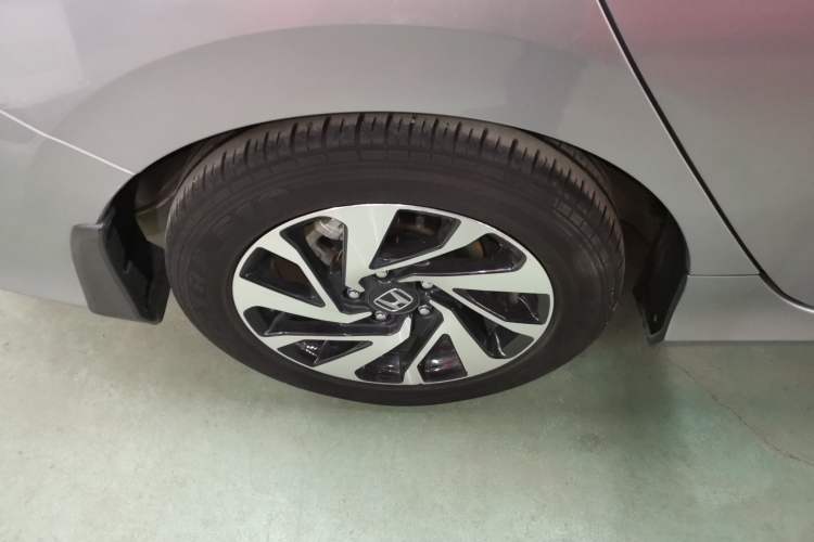 Used Honda Civic 2016 220TURBO CVT Luxury Edition
