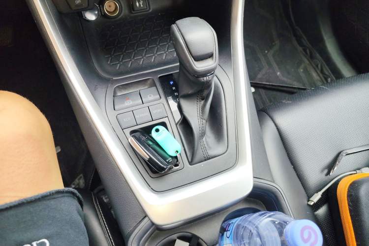 Used Toyota RAV4 2021 2.0L CVT Two-Wheel Drive Fashion Edition
