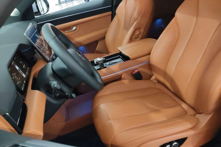 Used Hima AITO M7 2024 1.5T Intelligent Drive 4WD Ultra Version 5 Seats