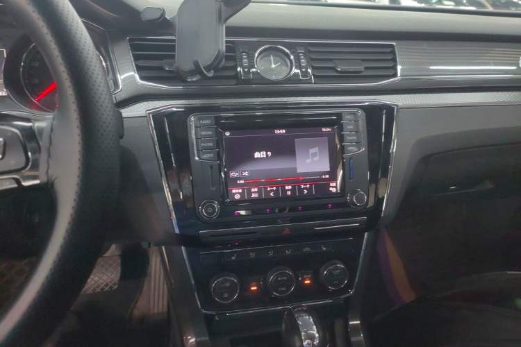 Used Volkswagen Passat 2017 330TSI DSG Prestige Edition
