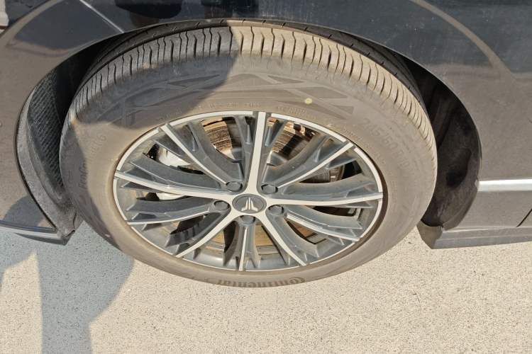 Used VOYAH PASSION 2024 PHEV Four-Wheel Drive Ultra-Long Range Executive Edition
