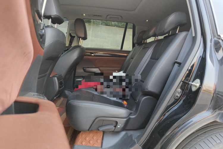 Used GAC Trumpchi GS8 2017 320T Four-Wheel Drive Luxury Smart Connectivity Version (7 Seats)
