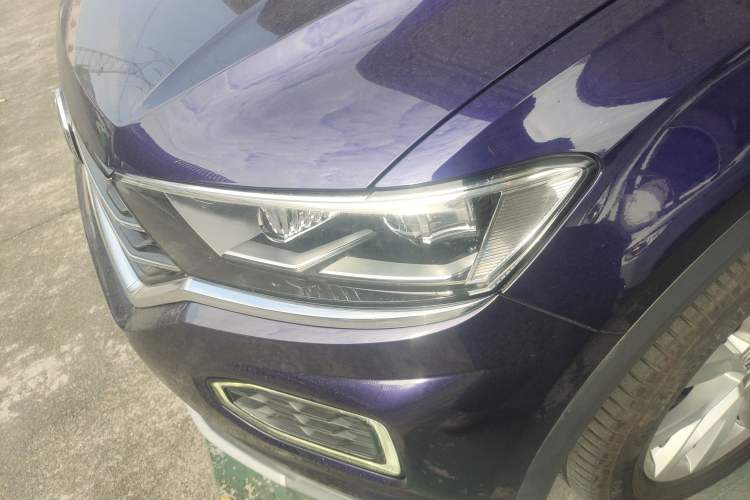 Used Volkswagen T-ROC 2019 230TSI DSG Two-Wheel-Drive Advanced Version China VI Standard