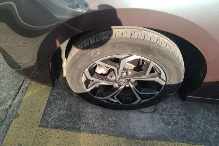 Used MG 5 2021 Revised Version 180 DVVT CVT Youth Luxury Edition
