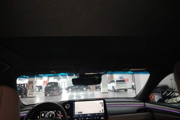 Used Lexus ES 2025 300h Deluxe Edition