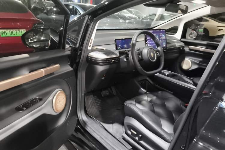 Used Baojun Cloud 2023 460 Max Lingxi Version
