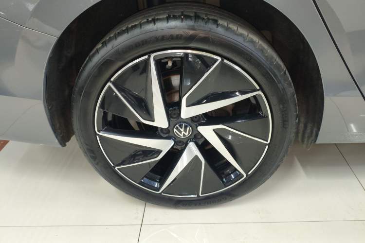 Used Volkswagen Magotan 2024 380TSI DSG Prestige Edition DaMai Package
