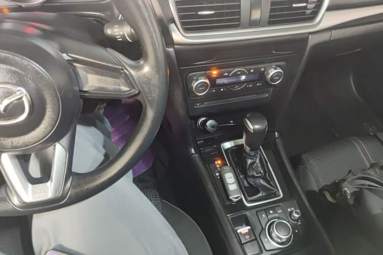 Used Mazda Mazda 3 Axela 2017 Sedan 1.5L Automatic Luxury Model Emission Standard China V