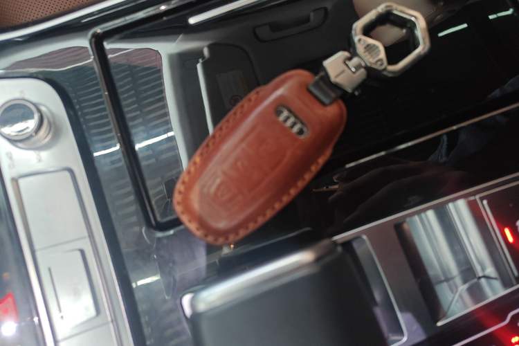 Used Audi Q7 2021 55 TFSI quattro S line Sport model
