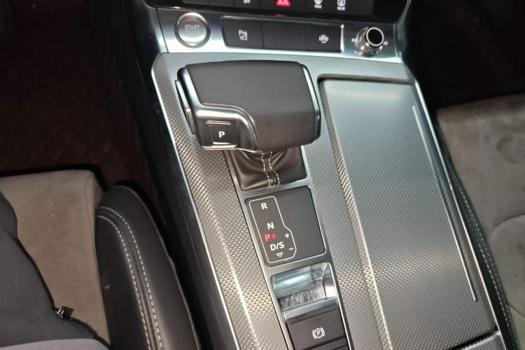 Used Audi A6L 2019 40 TFSI Luxury Dynamic Model
