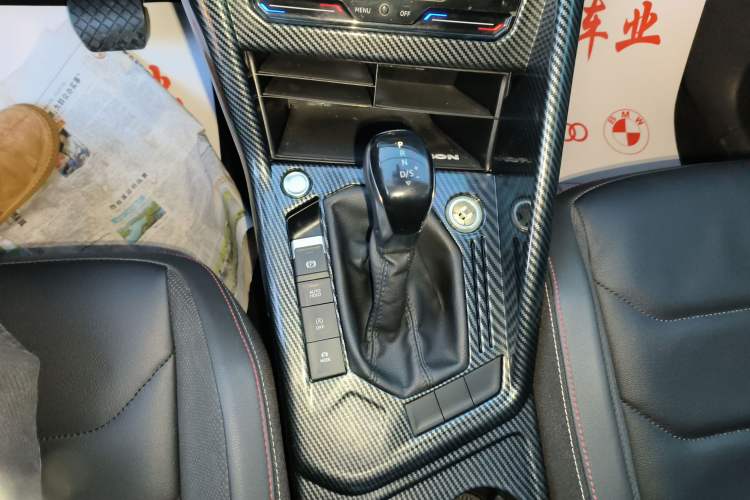 Used Volkswagen Tayron 2020 330TSI Two-Wheel Drive Luxury Smart Connectivity Version
