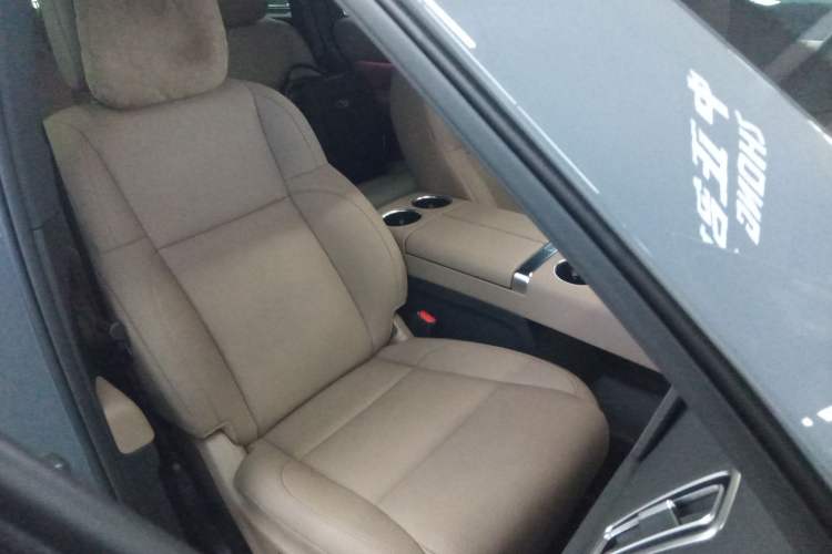 Used Li Auto L8 2025 Pro Smart Refresh Edition
