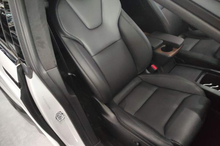 Used Tesla Model X 2019 Long-Range Version
