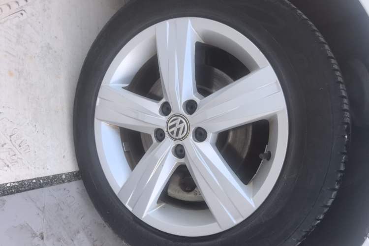 Used Volkswagen Lavida 2017 1.6L Automatic Fashion Edition