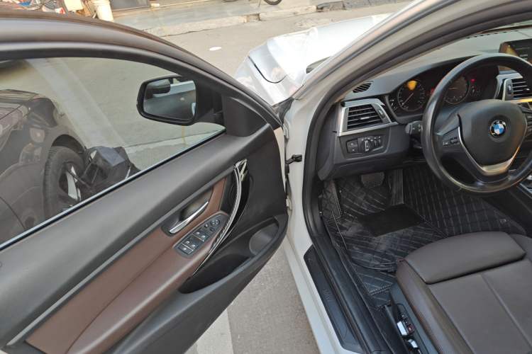 Used BMW 3 Series 2019 320Li Fashion Model
