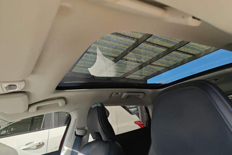 Used Volvo V40 2015 1.6T Zhiyi Edition