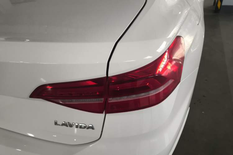 Used Volkswagen Lavida 2019 1.5L Automatic Comfort Edition China VI Standard
