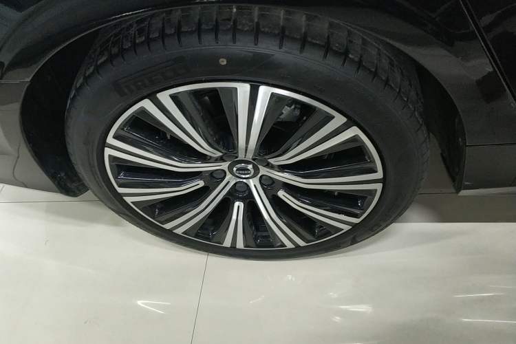 Used Volvo S90 2024 B5 Zhiyuan Luxury Edition