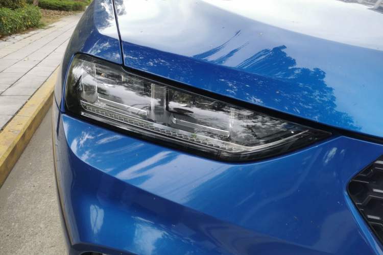 Used Wey VV7 2019 Upgraded Model 2.0T Ultra-Luxury Version China VI Standard
