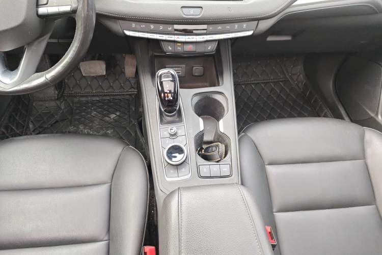 Used Cadillac XT4 2021 28T Two-Wheel Drive Leading Version