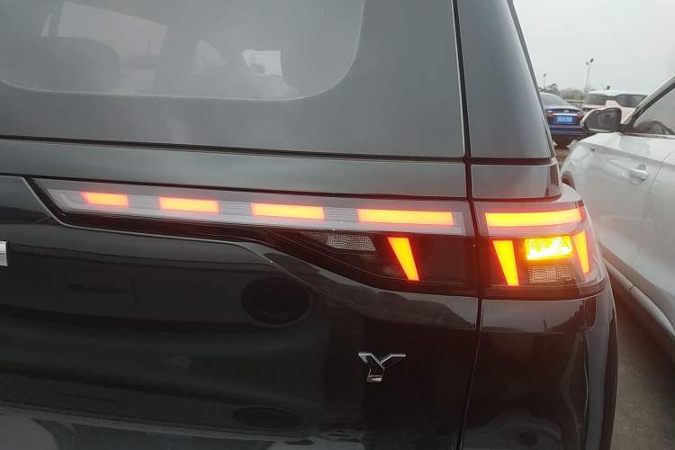 Used AION Y 2022 70 Enjoyment Edition Lithium Iron Phosphate