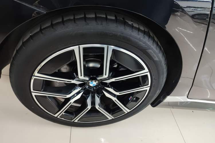 Used BMW 7 Series 2023 735Li M Sport Package