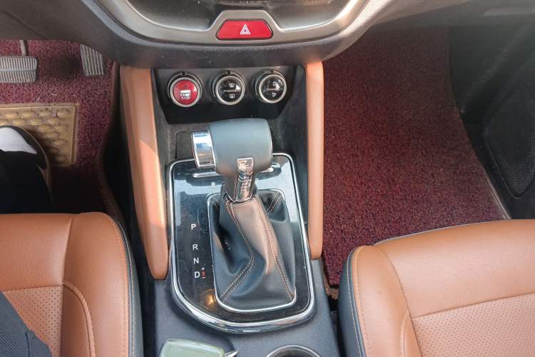 Used Oshan CX70 2017 CX70T 1.5T Automatic Zunqing Edition
