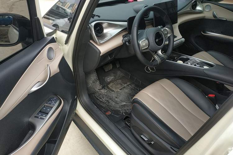 Used BYD Dolphin 2023 420 km Fashion Edition
