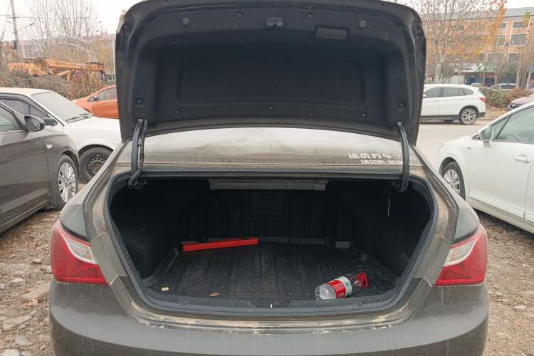 Used Hyundai Sonata 2014 2.0L Automatic Luxury Edition
