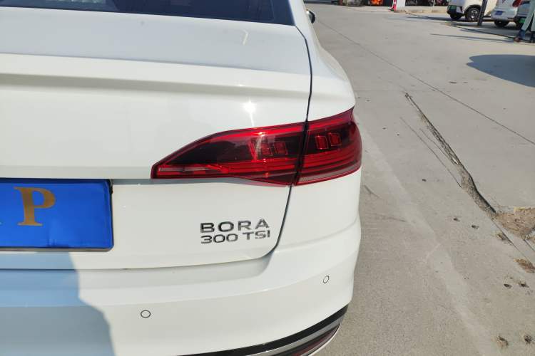 Used Volkswagen Bora 2023 300TSI DSG Prestige Edition
