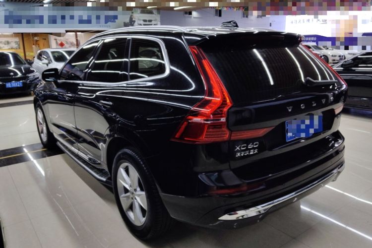 Used Volvo XC60 2022 B5 4x4 Zhiyi Luxury Edition

