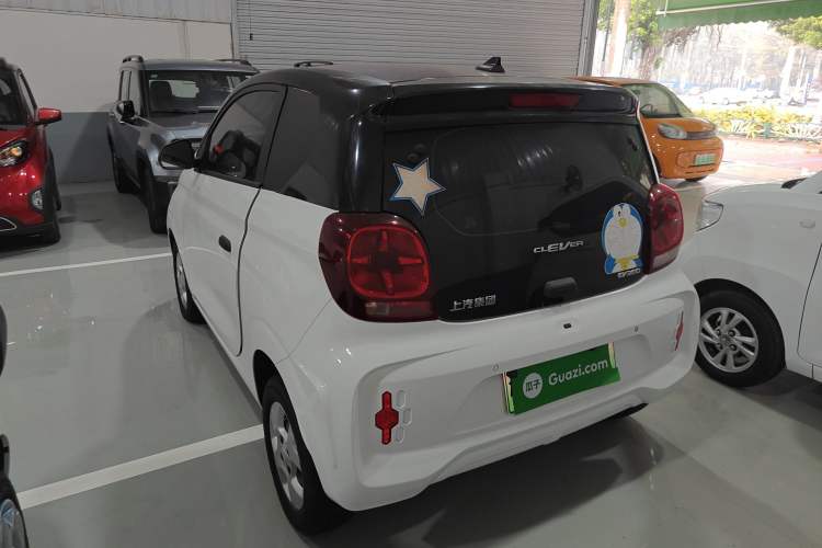 Used Roewe Clever 2021 302 km New Four-Seater Super-Efficient Version