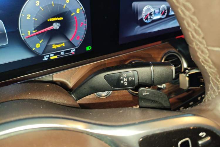 Used Mercedes-Benz E-Class 2019 Restyled E 300 L Luxury Edition
