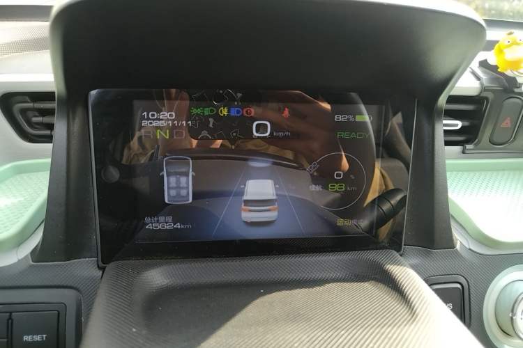 Used Wuling Hongguang MINIEV 2022 Macaron Fashion Model Lithium Iron Phosphate
