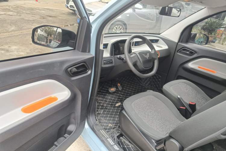 Used Wuling Hongguang MINIEV 2021 Macaron Fashion Model Lithium Iron Phosphate