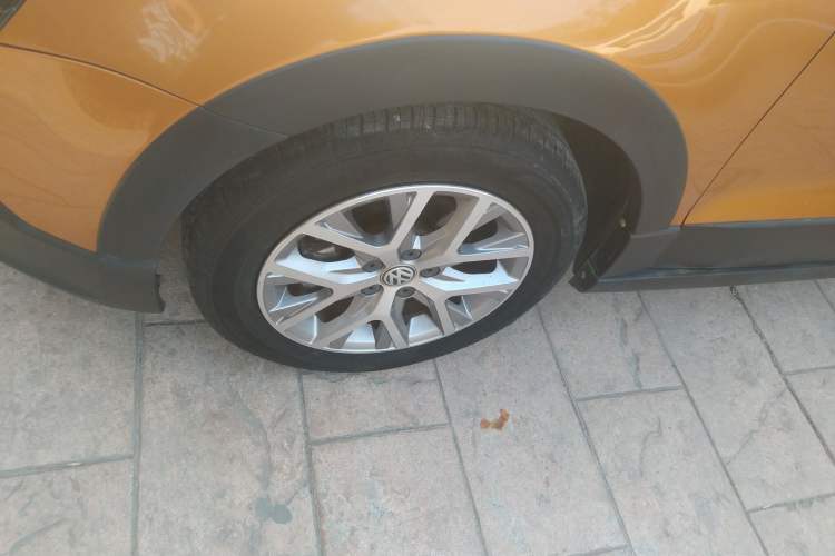 Used Volkswagen Polo 2018 1.5L Cross Polo Automatic