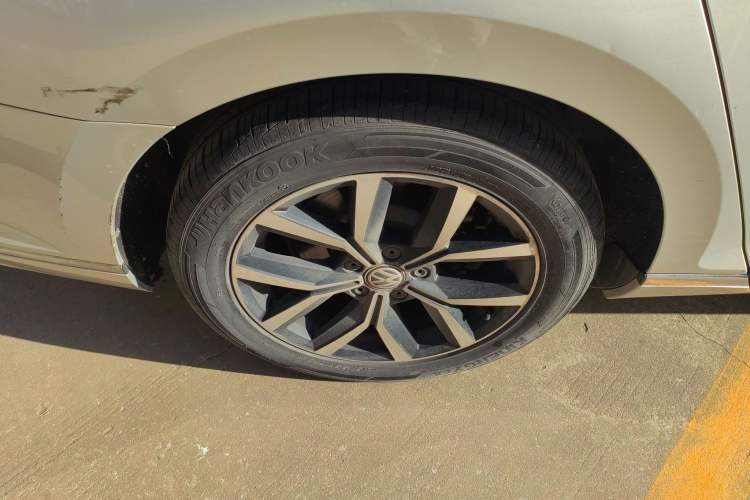 Used Volkswagen Magotan 2020 330TSI DSG Leading Model
