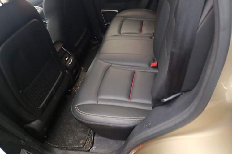 Used Geely Auto Emgrand X7 Sport 2018 1.8TD Automatic Two-Wheel Drive Zhiya Model