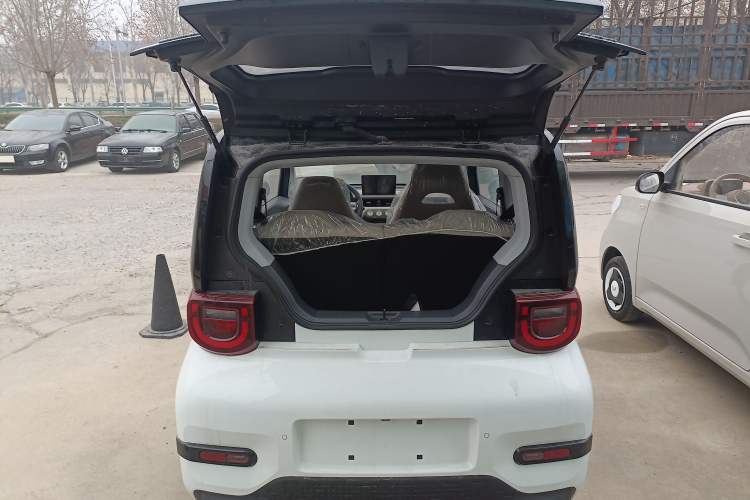 Used Chery QQ Ice Cream 2024 Edition Youth Version 205km Sundae