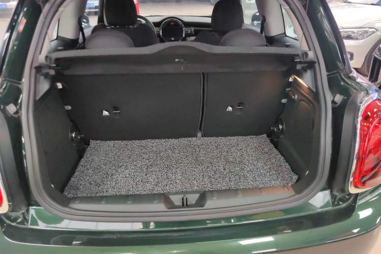 Used  MINI 2018 1.5T COOPER Classic Edition
